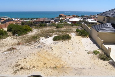 UNDER OFFER
Life's A Beach! Mindarie's Finest! 901m2 Picture