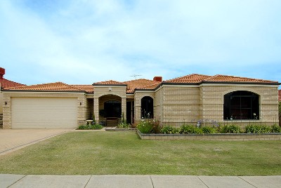 STYLE & SUBSTANCE IN REGENT WATERS! Picture