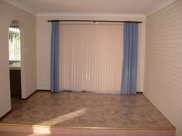 LAKE VIEWS!!!!
VIEWING: THURS 20.11.08 OPEN 11 TILL 11.15AM Picture LAKE VIEWS!!!!
VIEWING: THURS 20.11.08 OPEN 11 TILL 11.15AM Picture