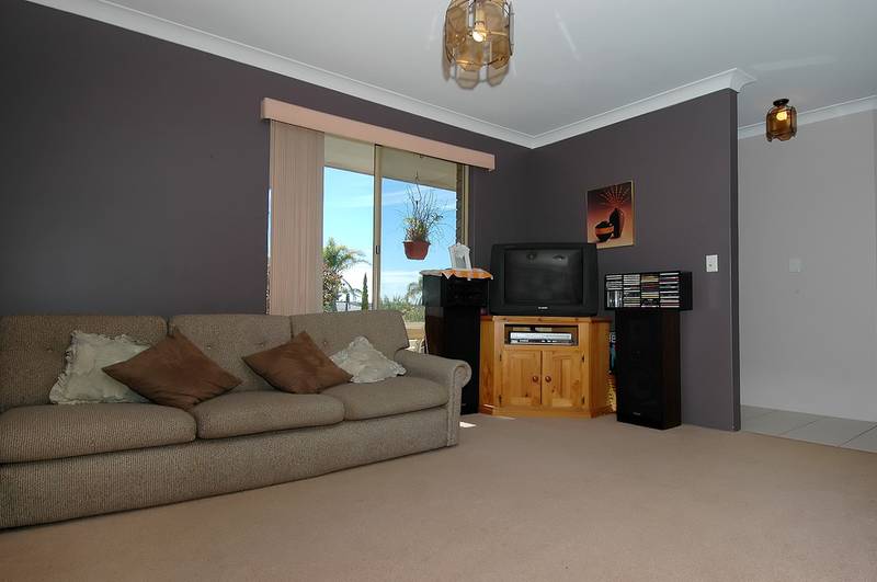 DELUXE DUPLEX! Picture 3