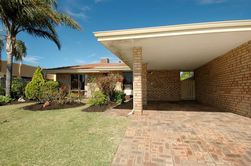 DELUXE DUPLEX! Picture 2