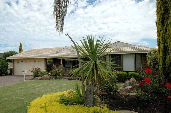 SPLISH SPLASH ++ A HOME TO GROW INTO!! Picture 2