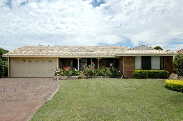 SPLISH SPLASH ++ A HOME TO GROW INTO!! Picture 1