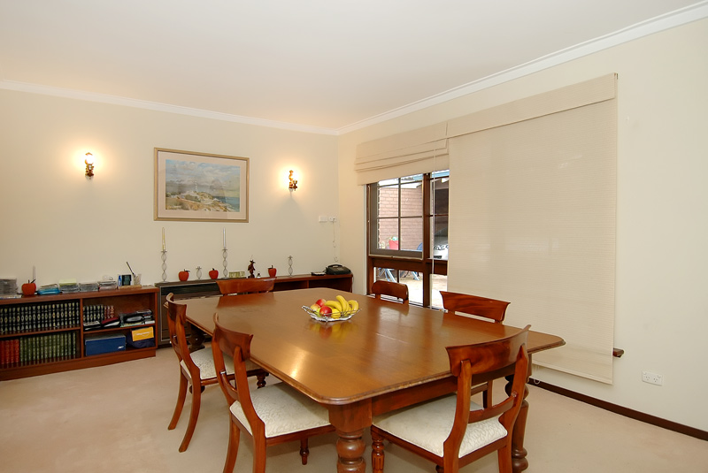 THE PERFECT LOCATION! Picture 3