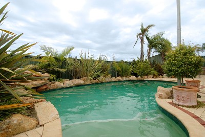 TAKE ANOTHER LOOK AT THIS REGENT WATERS STUNNER! Picture