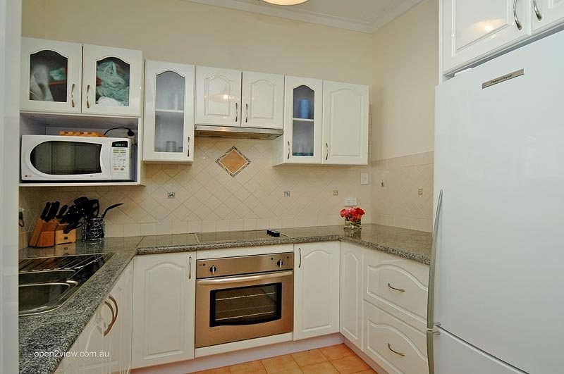 PICTURE PERFECT!! Picture 1