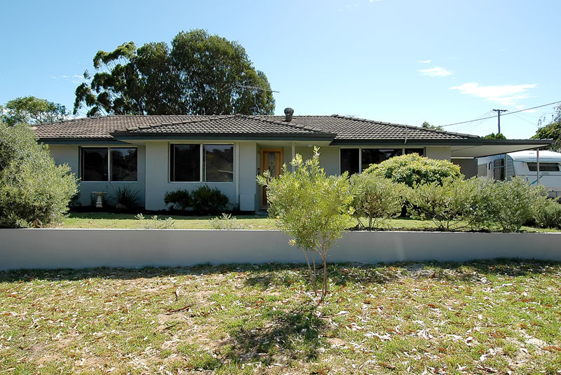 Parkside Playground!!
It's a Corker!!! Picture 1