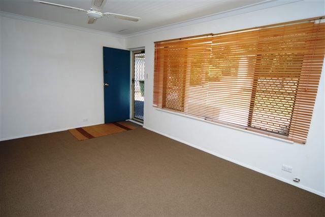 "PARKLAND PLAYGROUND" Picture 2