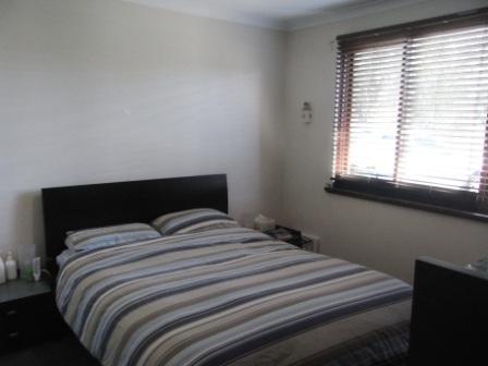 ABSOLUTE BARGAIN! Picture 3