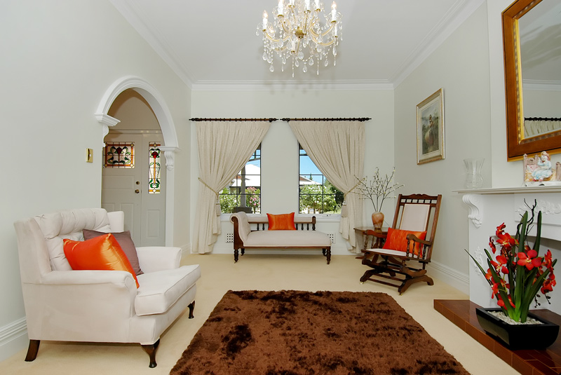 QUALITY ABOVE & BEYOND!! REGENT WATERS ESTATE Picture 3