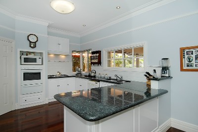 QUALITY ABOVE & BEYOND!! REGENT WATERS ESTATE Picture