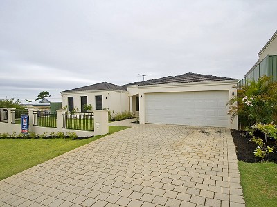 THE BORDEAUX BY ROSS NORTH Picture