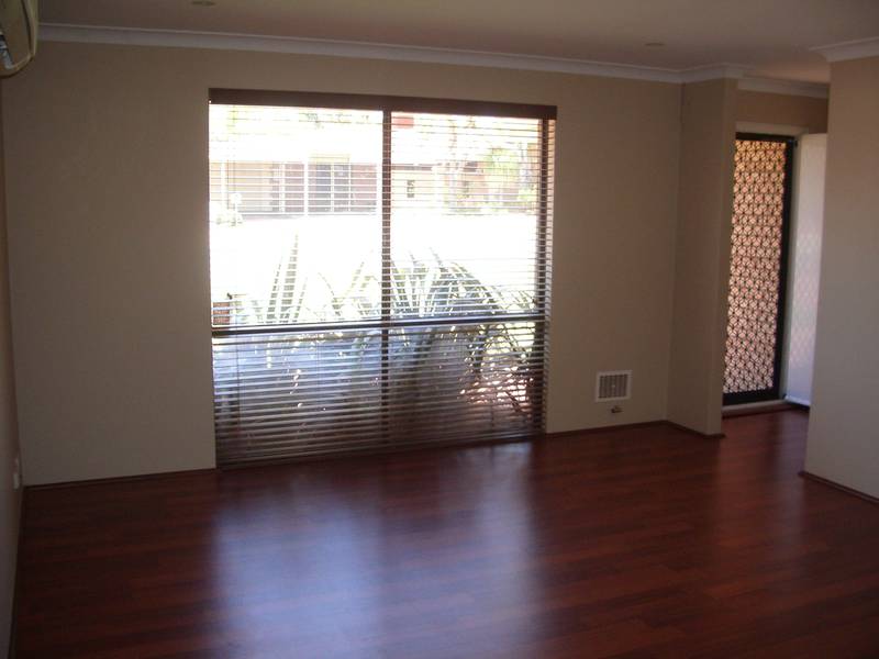 SECOND CHANCE - AVAILABLE NOW - HOME OPEN MONDAY 23RD MARCH AT 5:00 -5:15PM Picture