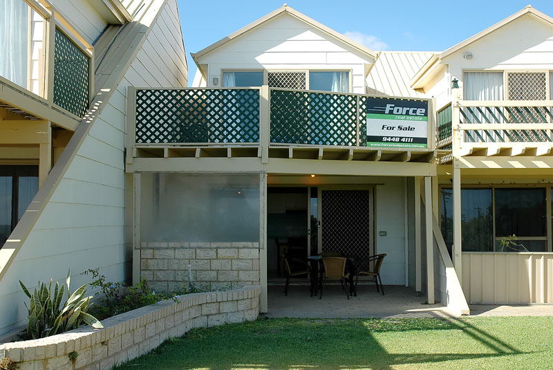 RELAX BY THE OCEAN! Picture 3