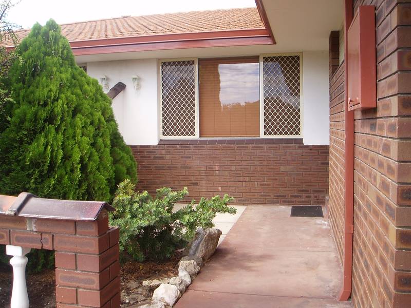 Step inside and be suprised Picture 2