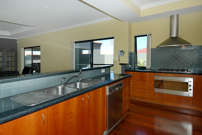 Wow !
So Much More !! Picture 2