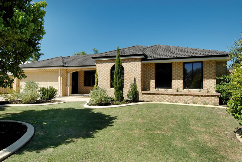 POOL, PARKLANDS, PLEASURE! Picture 1