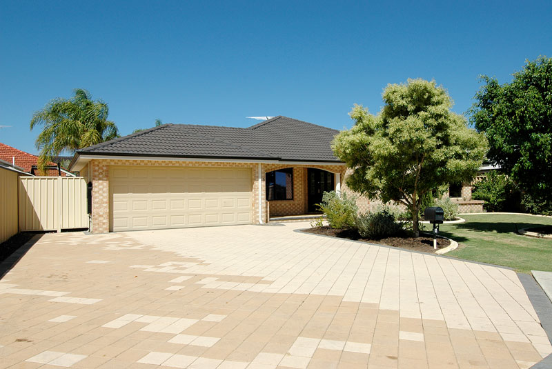 POOL, PARKLANDS, PLEASURE! Picture 3