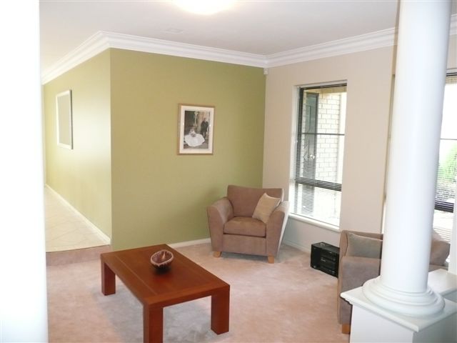 QUALITY ITALIAN BUILDER - 700 SQM BLOCK Picture 3