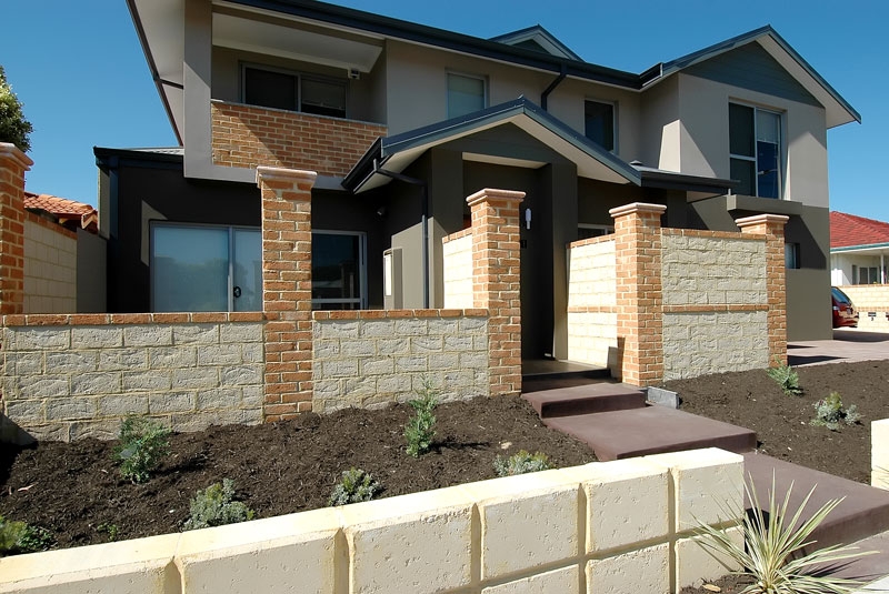 GOING FAST! HURRY IN! Picture 2