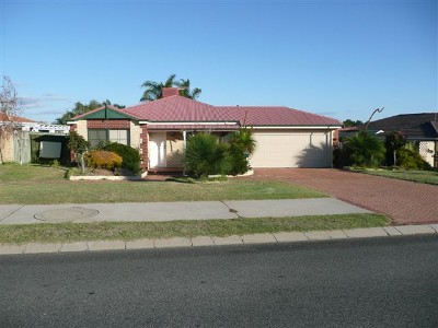 EX - COLLIER DISPLAY HOME Picture