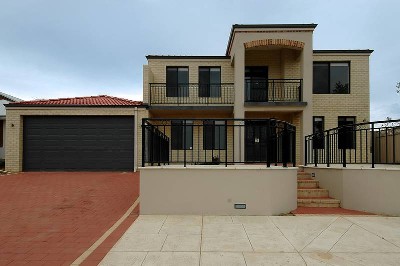 Red Hot Value!!
Lakeside Loving! Picture