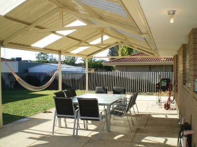 SIMPLY THE BEST Picture