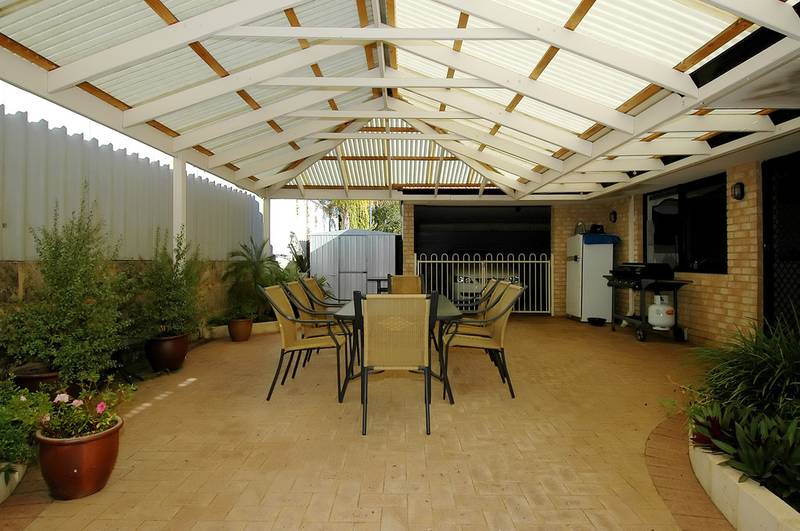 Premier Home in Premier Pocket!! Picture 2