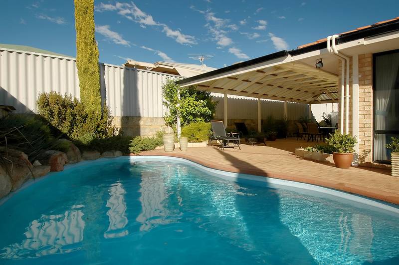 Premier Home in Premier Pocket!! Picture 1