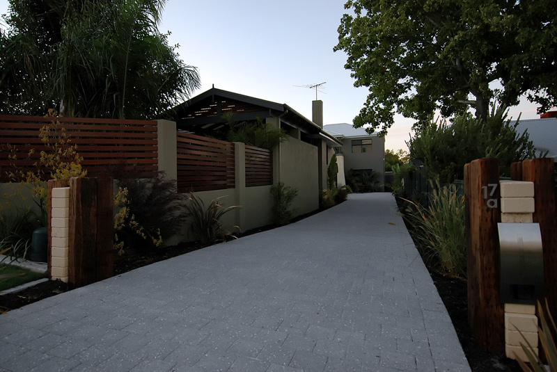 IMMACULATE!!! Picture 2