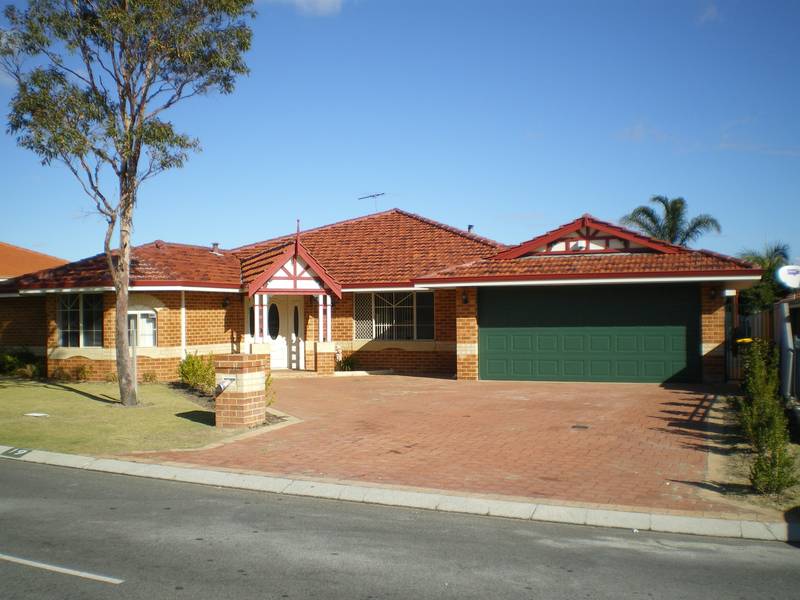 Location, Style & Elegance Picture 1