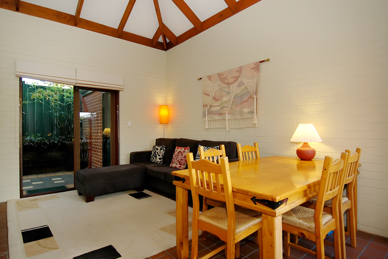 BE QUICK!!! Picture 1