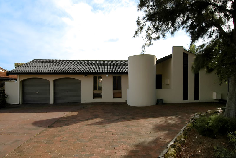 JUST PERFECT!! Picture 1