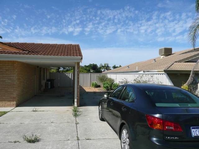 BIG BLOCK - 760 SQM WITH ACCESS TO REAR Picture 2