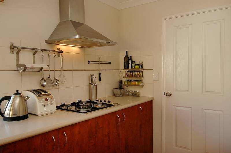 What A Cracker!! SOLD Picture 3