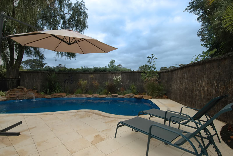 JUST LISTED... & UNDER OFFER IN JUST 2 WEEKS!! Picture 1