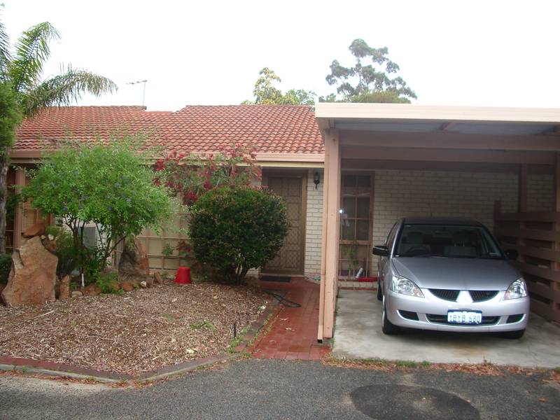 Villa close to all amenities! Picture 1