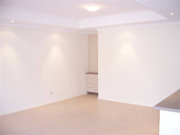 BRAND NEW!! Picture 3