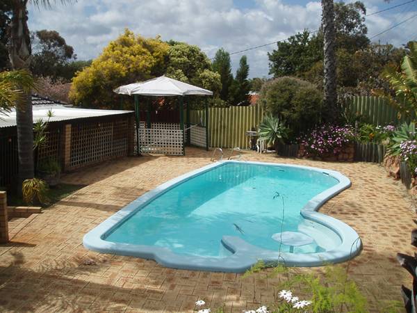 Affordable Living!! Picture 3