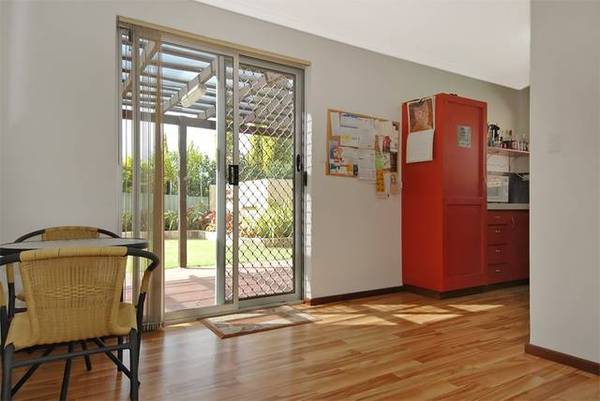 IMMACULATE VILLA!! Picture 3