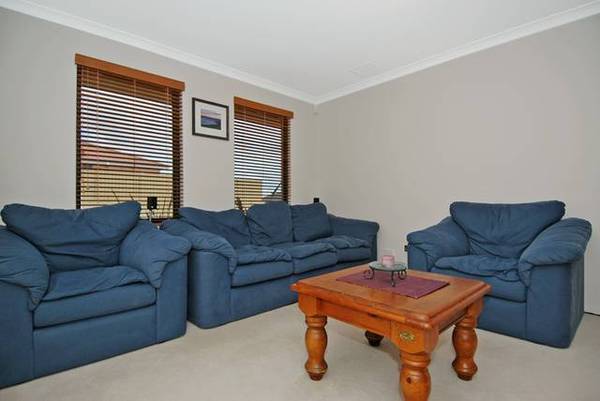 Family First??? Check out this Fab Family Friendly Home! Picture 2