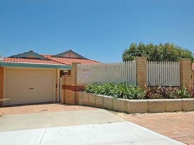 STREET FRONT VILLA!! Picture