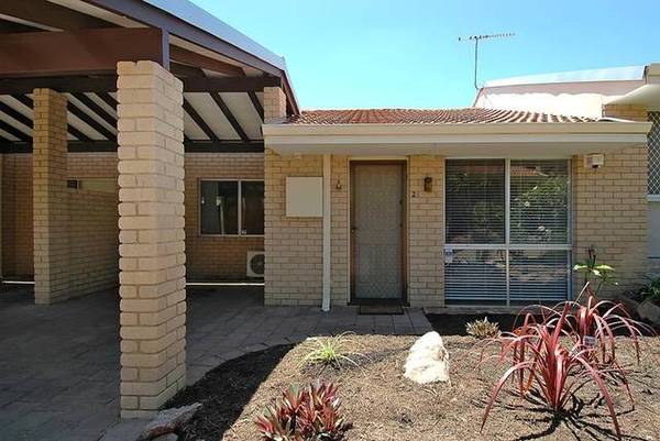 RENOVATED!! Picture 1