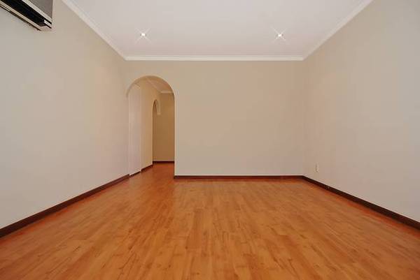 RENOVATED!! Picture 3