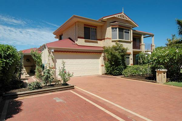 GRANNY FLAT/TEENAGERS RETREAT/GUEST HOUSE +++ Picture 2