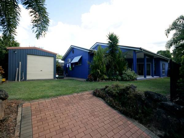 Offers over $420,000. MUST BE SOLD THIS WEEKEND! Picture 1