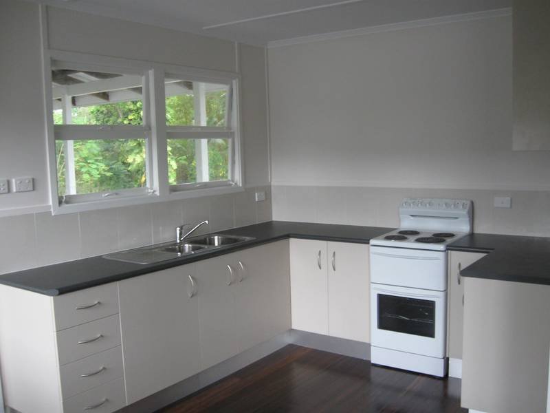 Edge Hill Queenslander Picture 2