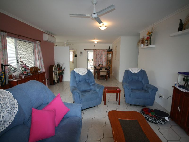 REDUCED - OFFERS OVER $335,000 Picture