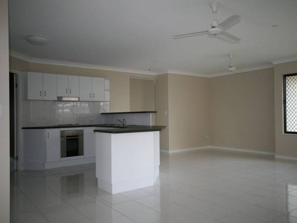 262SQM UNDER ROOF! Picture 262SQM UNDER ROOF! Picture