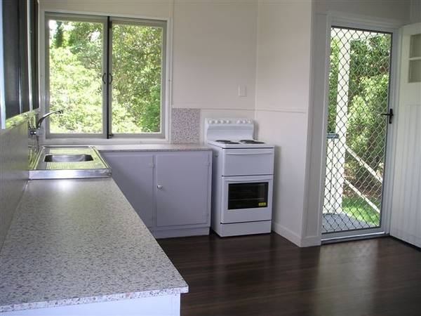 3 Bedroom Edge Hill Queenslander Picture 3 Bedroom Edge Hill Queenslander Picture